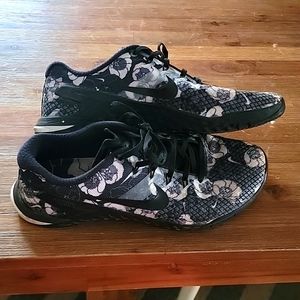 Floral Nike metcons